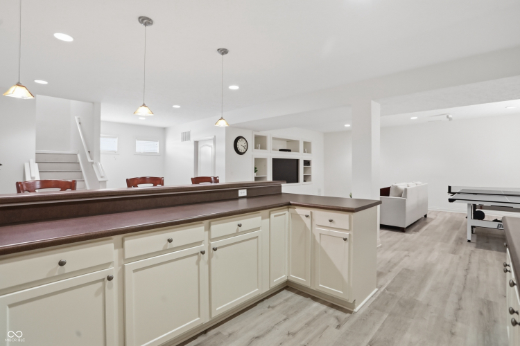 Listing Image 59