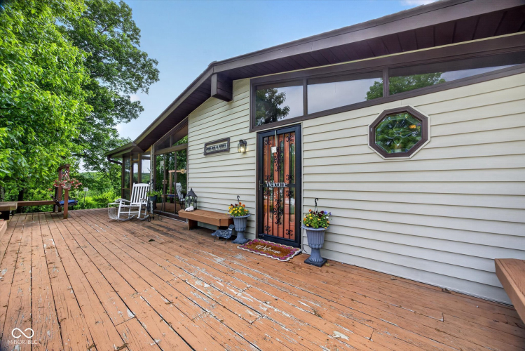 Listing Image 5