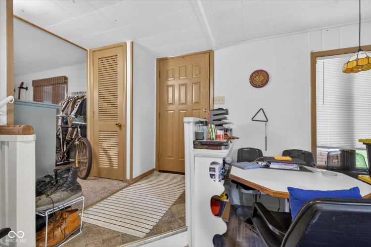 Listing Image 42