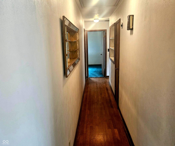 Listing Image 17