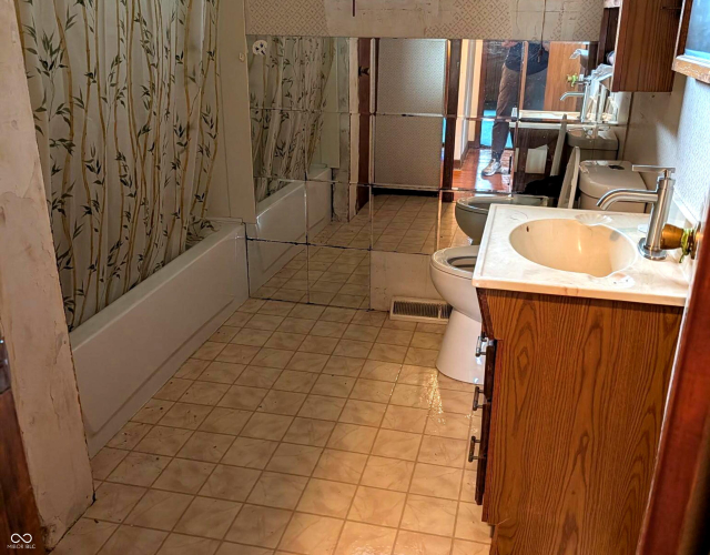Listing Image 18