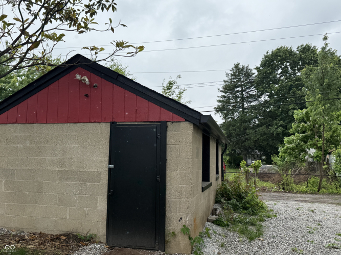 Listing Image 19
