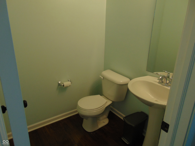 Listing Image 16