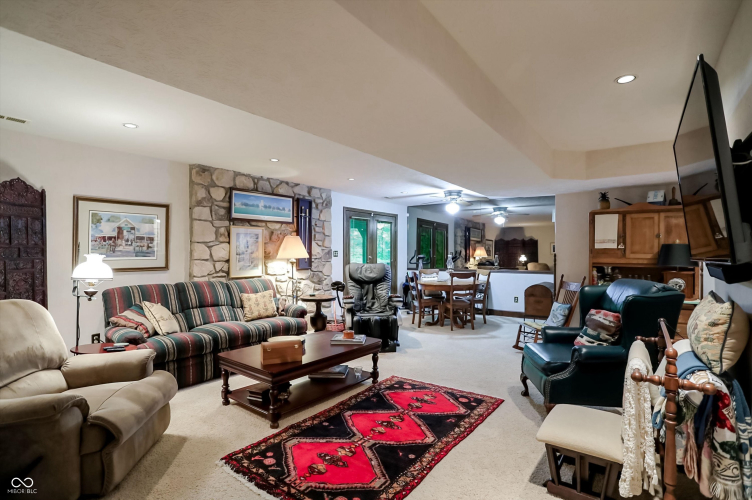 Listing Image 35