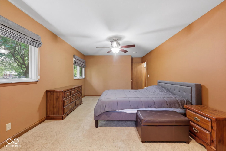 Listing Image 33