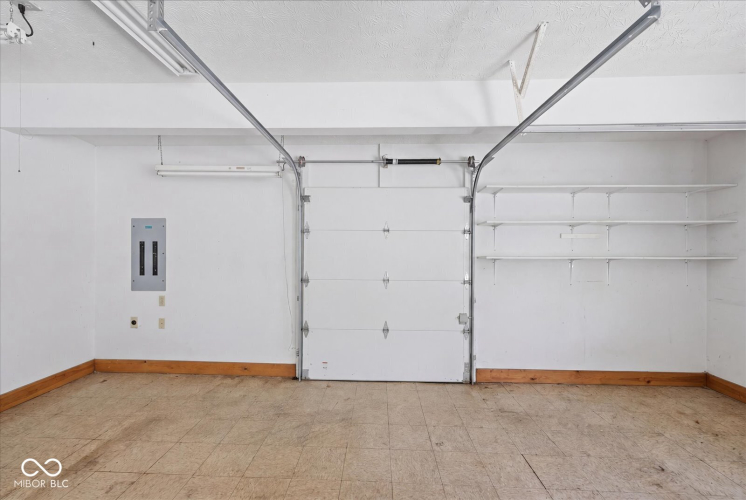 Listing Image 41
