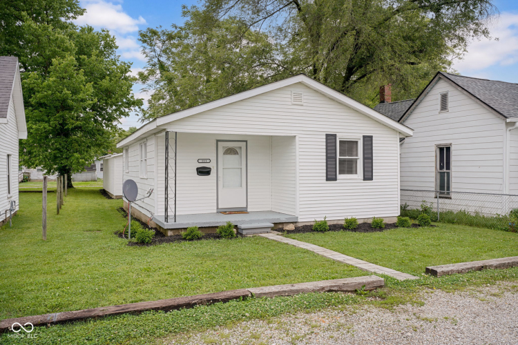 Listing Image 3