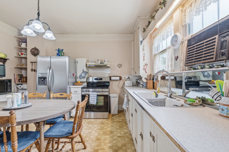 Listing Image 15
