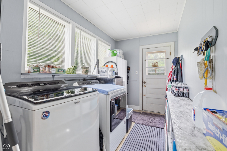 Listing Image 17