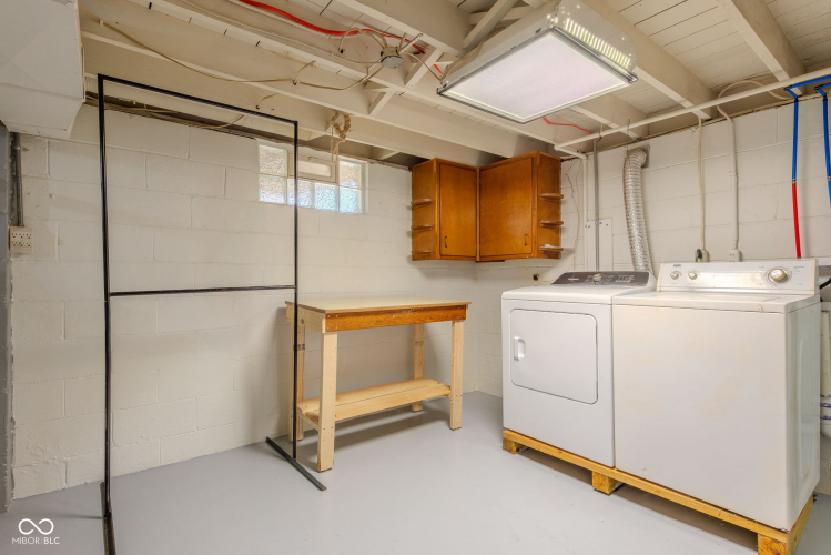 Listing Image 16