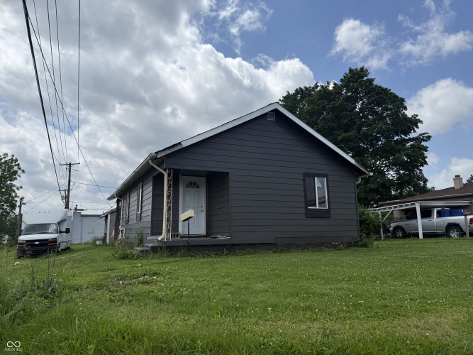 Listing Image 5
