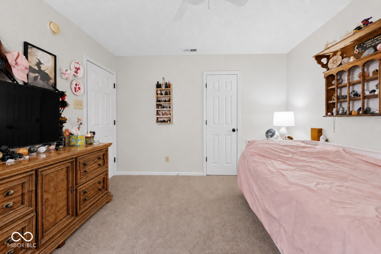 Listing Image 27