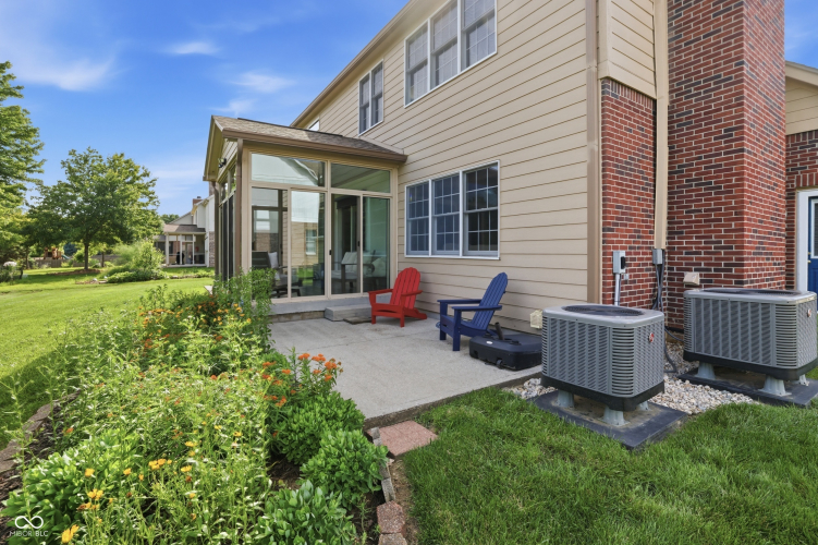 Listing Image 53