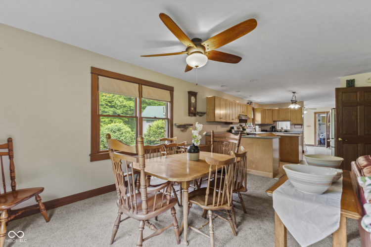Listing Image 18