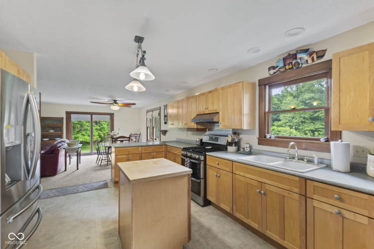 Listing Image 22