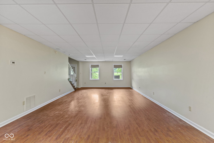 Listing Image 41