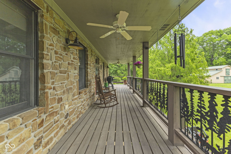 Listing Image 10