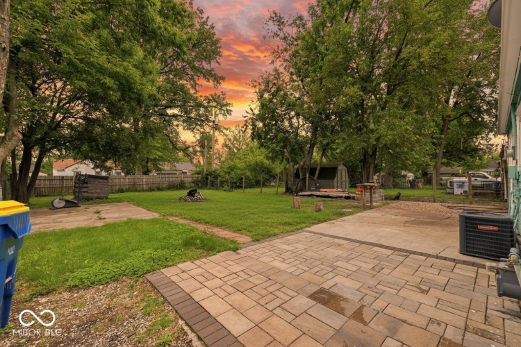 Listing Image 25