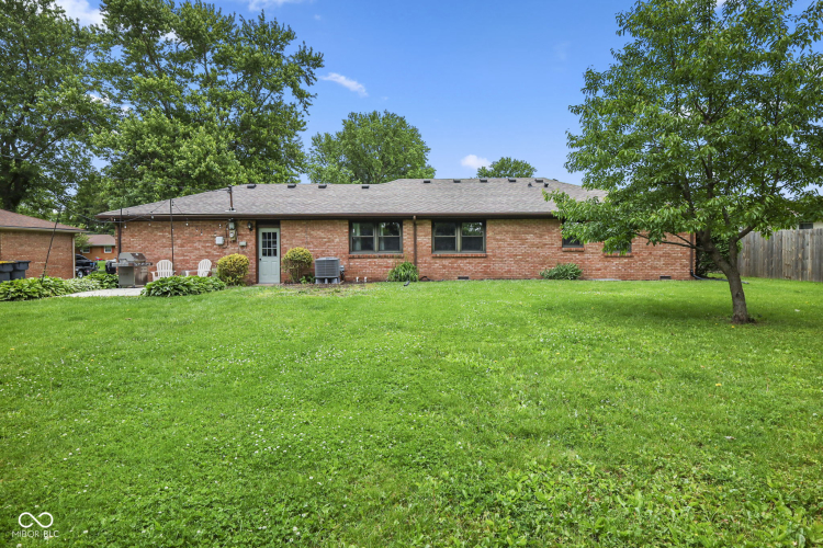 Listing Image 24