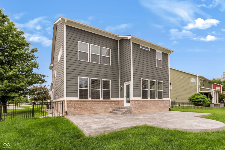 Listing Image 52