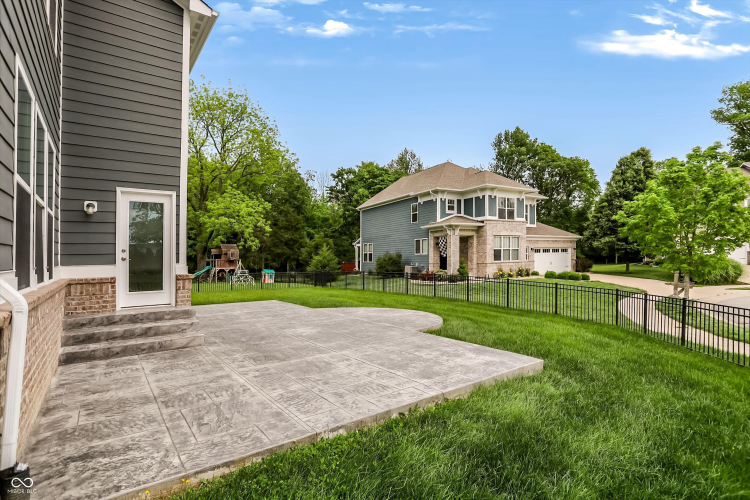 Listing Image 53