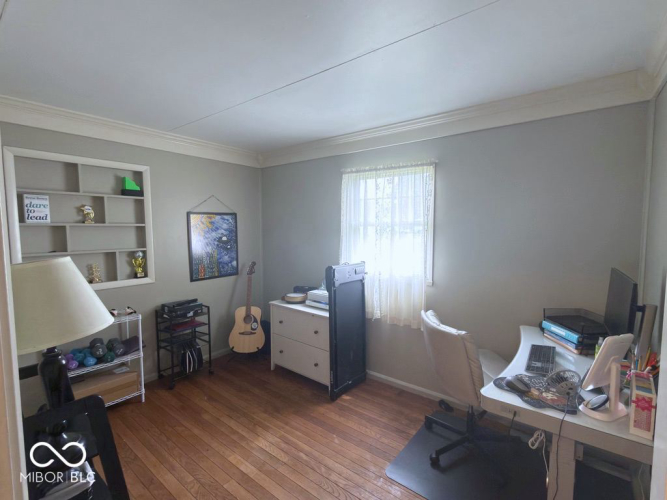 Listing Image 16