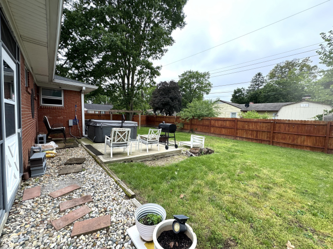 Listing Image 24