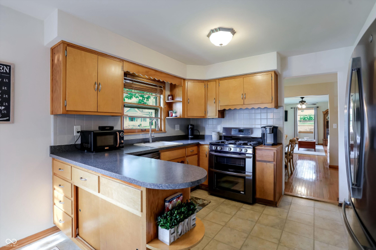 Listing Image 15