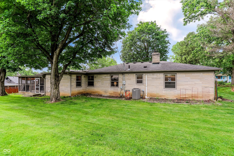 Listing Image 44