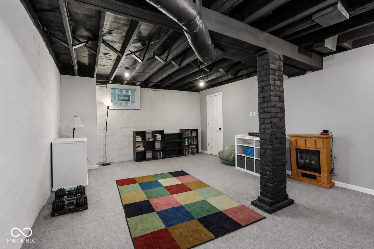 Listing Image 18
