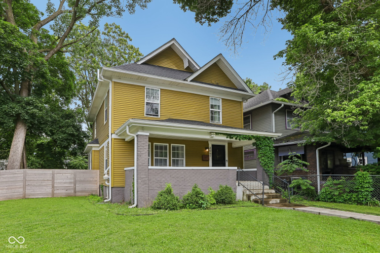Listing Image 3