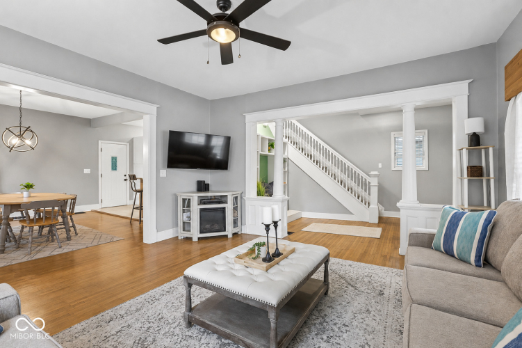 Listing Image 9