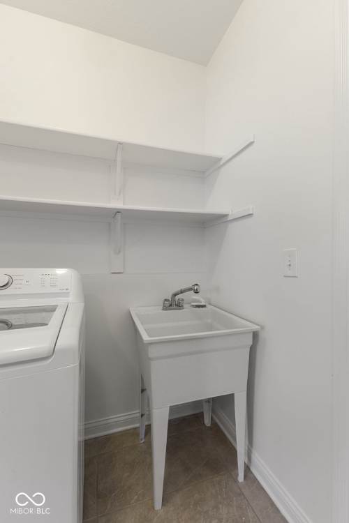 Listing Image 23