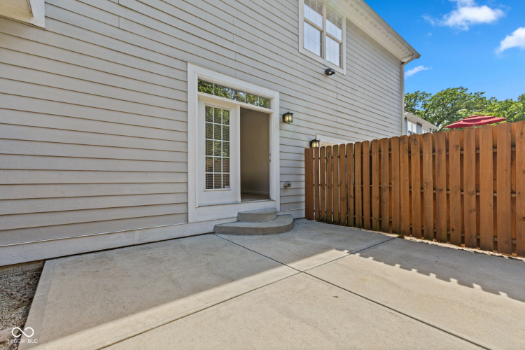 Listing Image 64