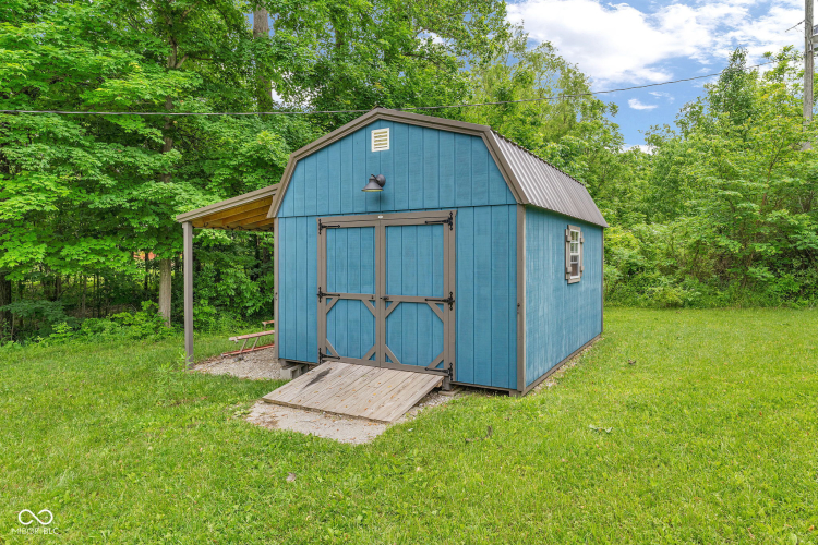 Listing Image 40