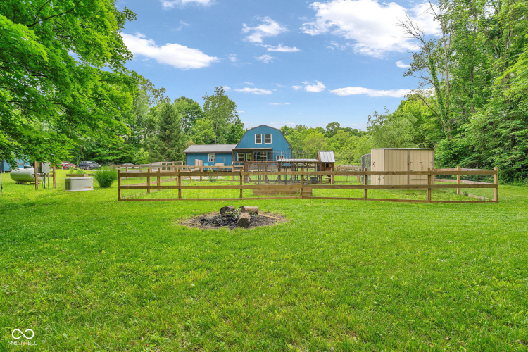 Listing Image 44