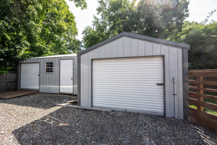 Listing Image 44