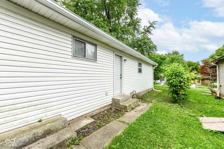 Listing Image 18