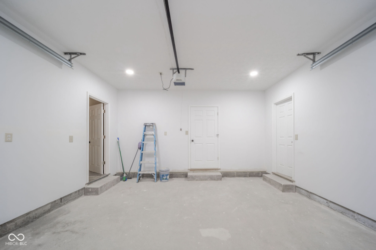 Listing Image 27