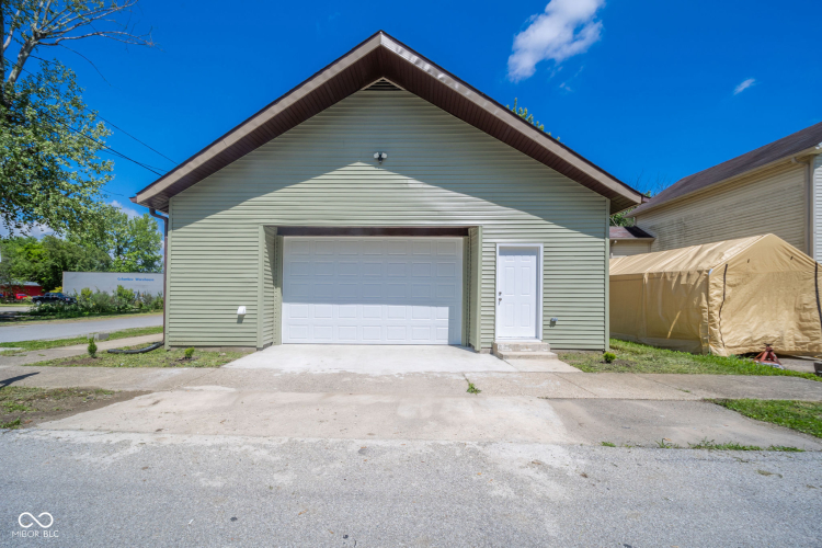 Listing Image 33