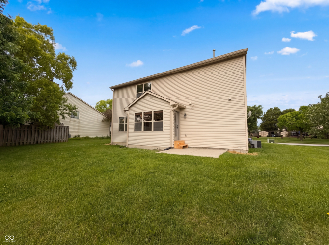 Listing Image 5
