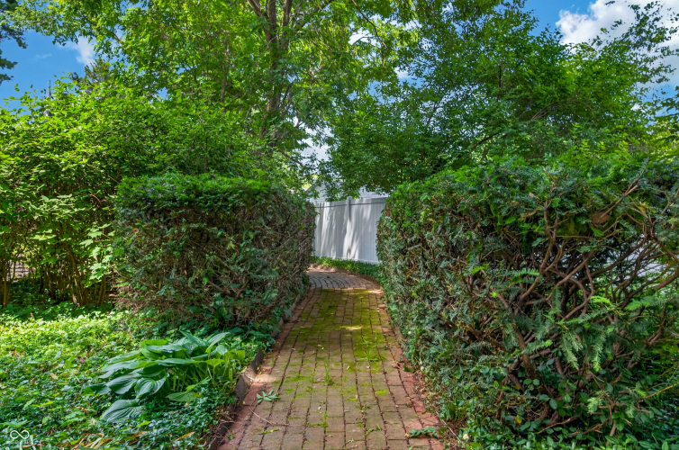 Listing Image 39