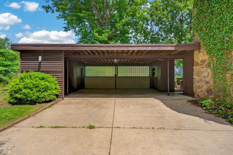 Listing Image 51