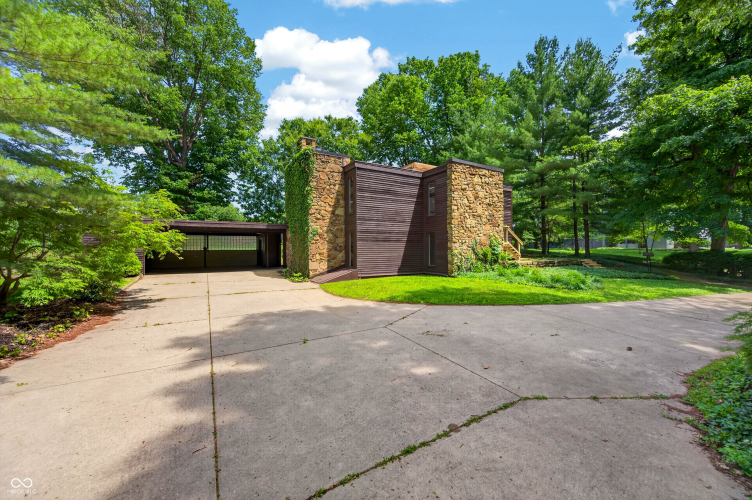 Listing Image 53