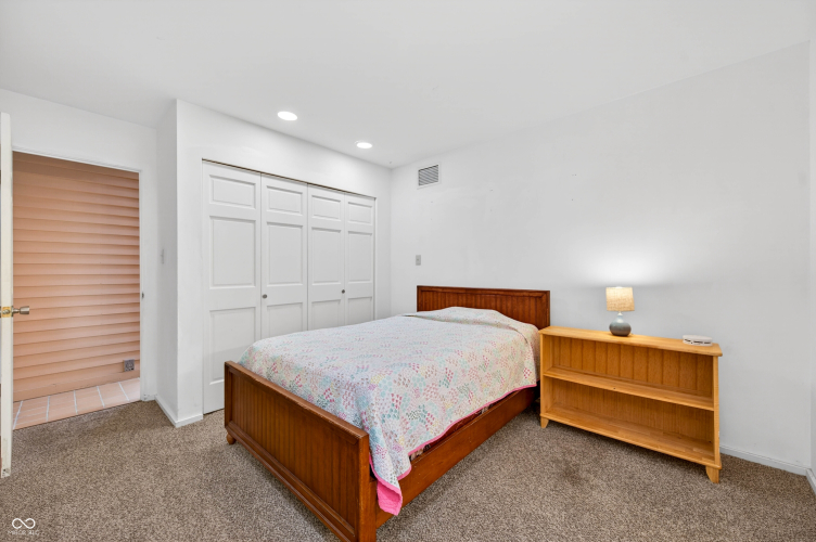 Listing Image 84