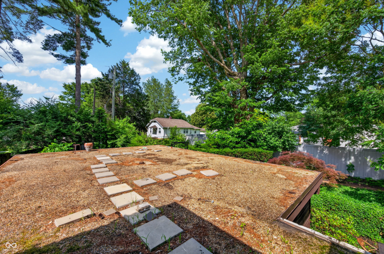 Listing Image 90