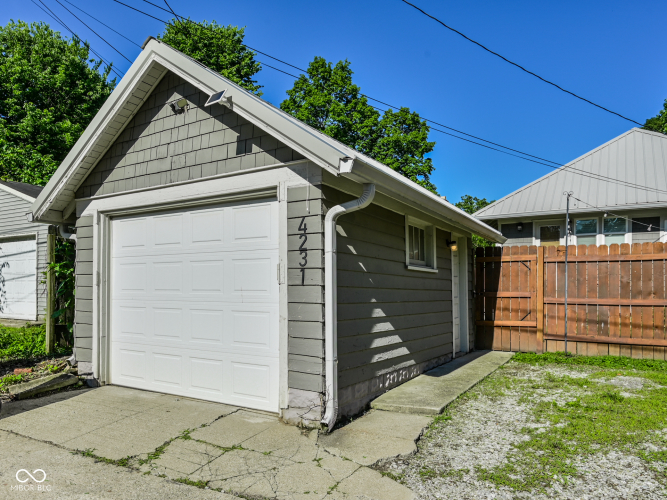 Listing Image 35