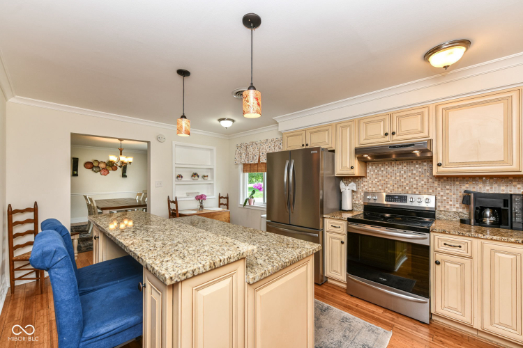 Listing Image 15