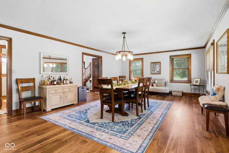 Listing Image 17