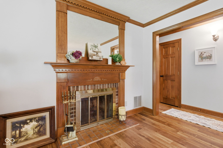 Listing Image 18